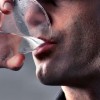 Hat George Clooney wirklich Bong-Wasser getrunken? © olly - Fotolia.com